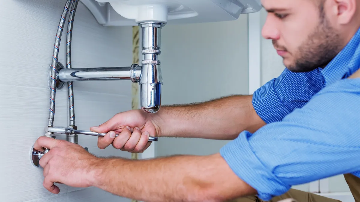 When to Call an Emergency Plumber